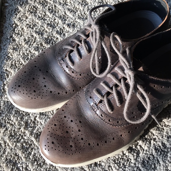 Cole Haan - Picture 4 of 8